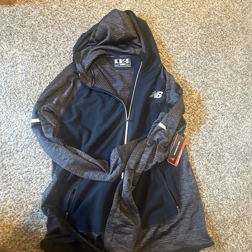 NWT New Balance Heat Run Jacket — Gray and Black Zip-Up Hoodie